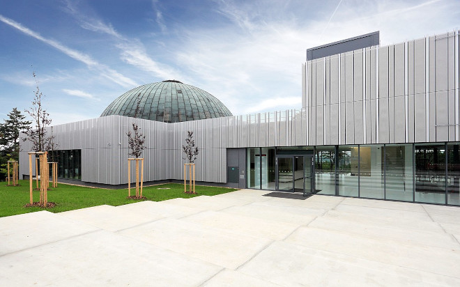 Hvezdarna a planetarium Brno